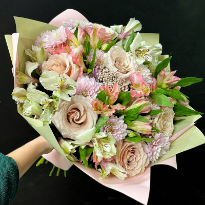 bouquet 1234: Розы Эквадор, альстромерия, хризантема куст